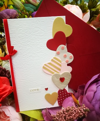 EG119-GC049AM Открытка ручной работы LOVE/Сердца 12см*17см