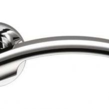 Дверные ручки OLLY R CR